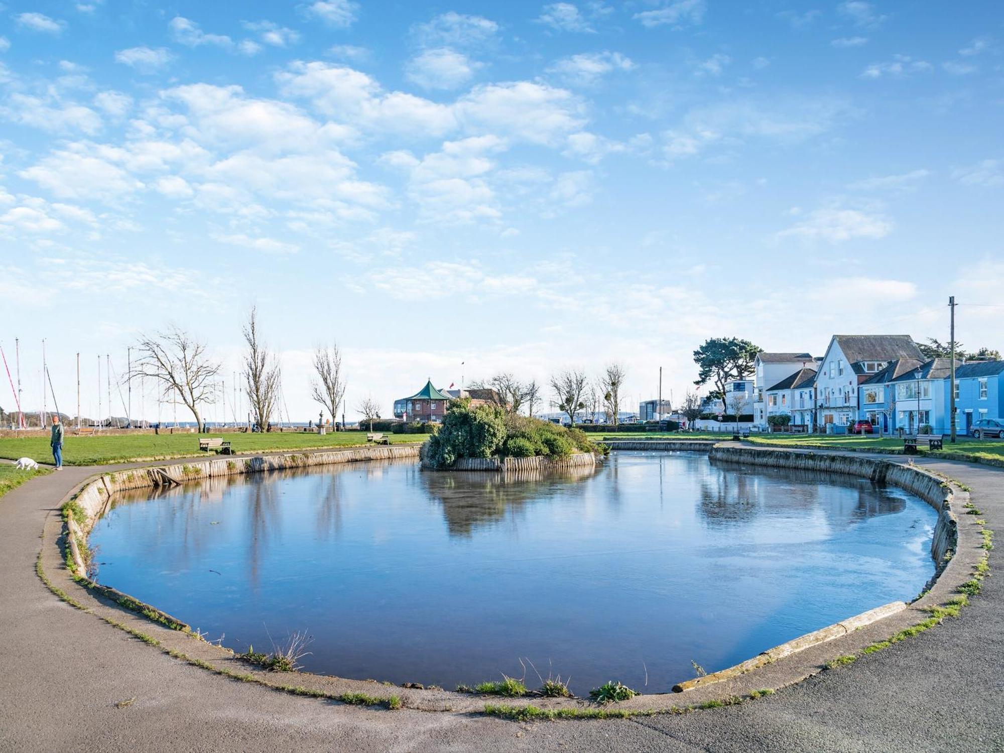 Kings Lea Villa Lymington Buitenkant foto